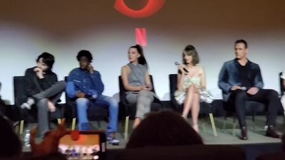 2020-01-11_-_Stranger_Things_Season_3_Q_and_A_mp40766.jpg