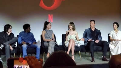 2020-01-11_-_Stranger_Things_Season_3_Q_and_A_mp40779.jpg