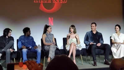 2020-01-11_-_Stranger_Things_Season_3_Q_and_A_mp40785.jpg