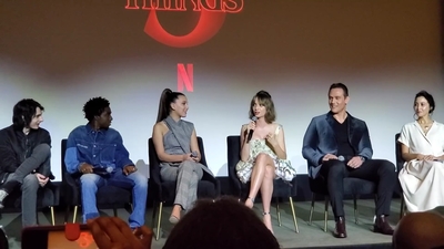 2020-01-11_-_Stranger_Things_Season_3_Q_and_A_mp40786.jpg