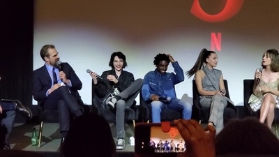 2020-01-11_-_Stranger_Things_Season_3_Q_and_A_mp40790.jpg