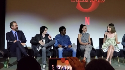 2020-01-11_-_Stranger_Things_Season_3_Q_and_A_mp40797.jpg