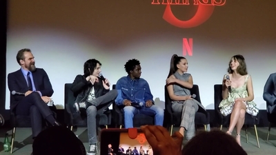 2020-01-11_-_Stranger_Things_Season_3_Q_and_A_mp40800.jpg
