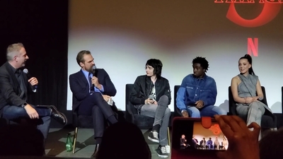 2020-01-11_-_Stranger_Things_Season_3_Q_and_A_mp40808.jpg