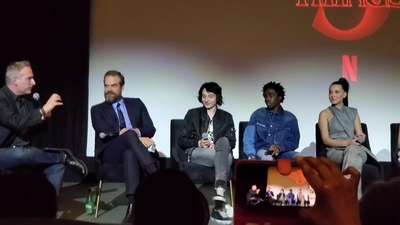 2020-01-11_-_Stranger_Things_Season_3_Q_and_A_mp40815.jpg
