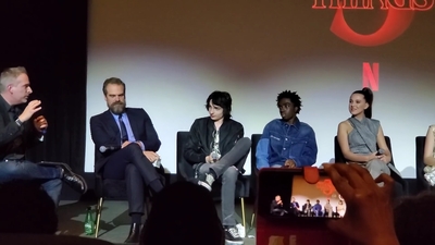 2020-01-11_-_Stranger_Things_Season_3_Q_and_A_mp40818.jpg