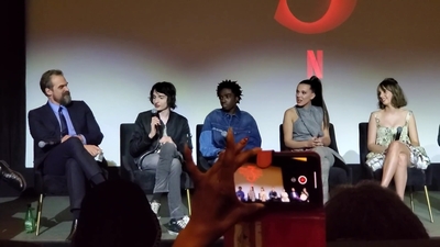 2020-01-11_-_Stranger_Things_Season_3_Q_and_A_mp40831.jpg