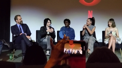 2020-01-11_-_Stranger_Things_Season_3_Q_and_A_mp40843.jpg