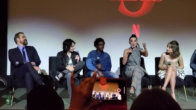 2020-01-11_-_Stranger_Things_Season_3_Q_and_A_mp40853.jpg