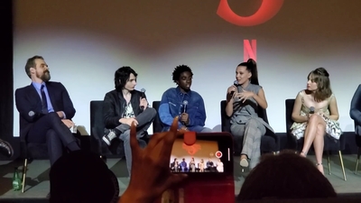 2020-01-11_-_Stranger_Things_Season_3_Q_and_A_mp40854.jpg