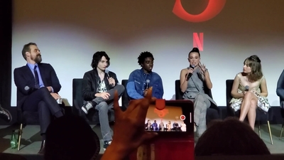 2020-01-11_-_Stranger_Things_Season_3_Q_and_A_mp40855.jpg
