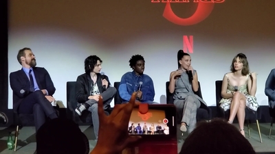 2020-01-11_-_Stranger_Things_Season_3_Q_and_A_mp40858.jpg