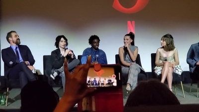 2020-01-11_-_Stranger_Things_Season_3_Q_and_A_mp40863.jpg