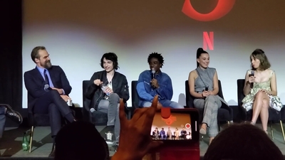 2020-01-11_-_Stranger_Things_Season_3_Q_and_A_mp40886.jpg