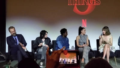 2020-01-11_-_Stranger_Things_Season_3_Q_and_A_mp40892.jpg