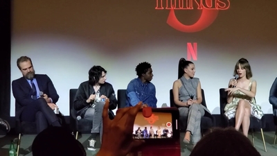 2020-01-11_-_Stranger_Things_Season_3_Q_and_A_mp40894.jpg
