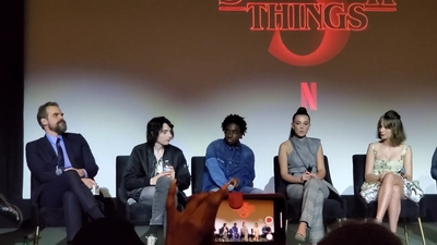 2020-01-11_-_Stranger_Things_Season_3_Q_and_A_mp40903.jpg