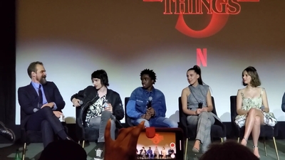 2020-01-11_-_Stranger_Things_Season_3_Q_and_A_mp40914.jpg