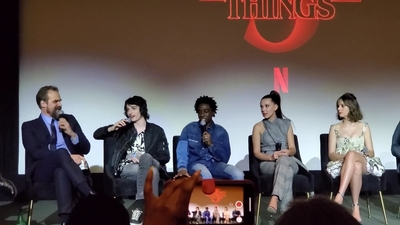 2020-01-11_-_Stranger_Things_Season_3_Q_and_A_mp40916.jpg