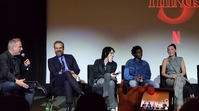 2020-01-11_-_Stranger_Things_Season_3_Q_and_A_mp40936.jpg
