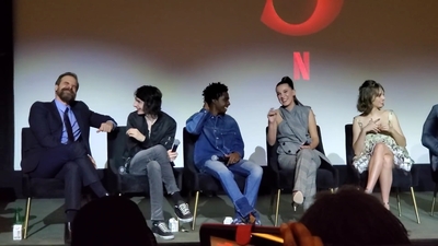 2020-01-11_-_Stranger_Things_Season_3_Q_and_A_mp41124.jpg
