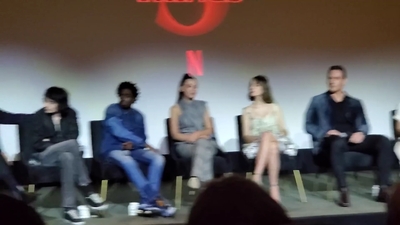 2020-01-11_-_Stranger_Things_Season_3_Q_and_A_mp41206.jpg