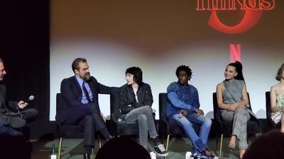 2020-01-11_-_Stranger_Things_Season_3_Q_and_A_mp41223.jpg