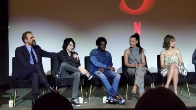 2020-01-11_-_Stranger_Things_Season_3_Q_and_A_mp41253.jpg