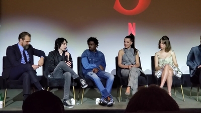 2020-01-11_-_Stranger_Things_Season_3_Q_and_A_mp41261.jpg