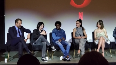 2020-01-11_-_Stranger_Things_Season_3_Q_and_A_mp41269.jpg