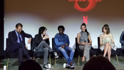 2020-01-11_-_Stranger_Things_Season_3_Q_and_A_mp41276.jpg
