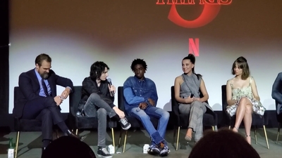 2020-01-11_-_Stranger_Things_Season_3_Q_and_A_mp41281.jpg