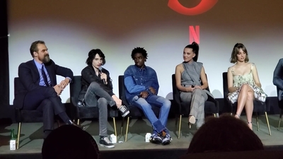2020-01-11_-_Stranger_Things_Season_3_Q_and_A_mp41289.jpg