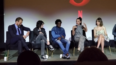 2020-01-11_-_Stranger_Things_Season_3_Q_and_A_mp41292.jpg