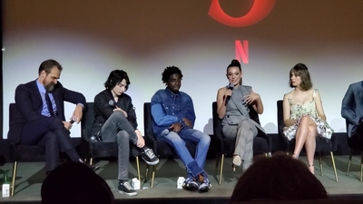 2020-01-11_-_Stranger_Things_Season_3_Q_and_A_mp41295.jpg
