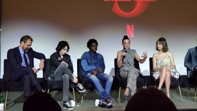 2020-01-11_-_Stranger_Things_Season_3_Q_and_A_mp41296.jpg