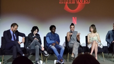 2020-01-11_-_Stranger_Things_Season_3_Q_and_A_mp41299.jpg