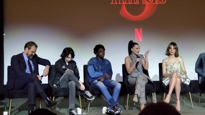 2020-01-11_-_Stranger_Things_Season_3_Q_and_A_mp41305.jpg