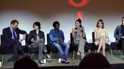 2020-01-11_-_Stranger_Things_Season_3_Q_and_A_mp41308.jpg