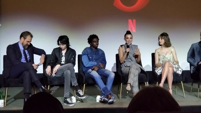 2020-01-11_-_Stranger_Things_Season_3_Q_and_A_mp41312.jpg