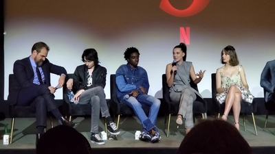 2020-01-11_-_Stranger_Things_Season_3_Q_and_A_mp41313.jpg