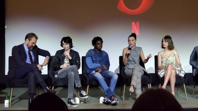 2020-01-11_-_Stranger_Things_Season_3_Q_and_A_mp41316.jpg