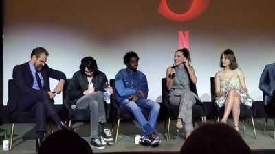 2020-01-11_-_Stranger_Things_Season_3_Q_and_A_mp41321.jpg