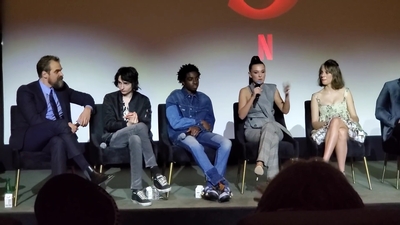 2020-01-11_-_Stranger_Things_Season_3_Q_and_A_mp41325.jpg