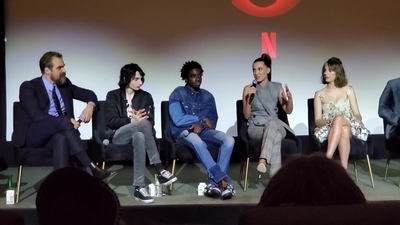 2020-01-11_-_Stranger_Things_Season_3_Q_and_A_mp41327.jpg