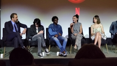 2020-01-11_-_Stranger_Things_Season_3_Q_and_A_mp41332.jpg
