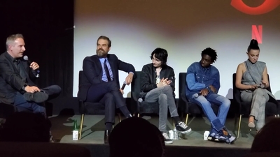2020-01-11_-_Stranger_Things_Season_3_Q_and_A_mp41337.jpg