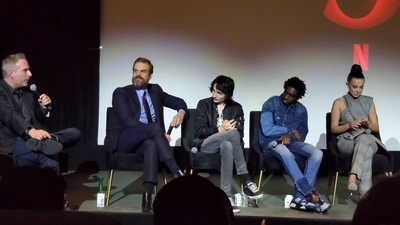 2020-01-11_-_Stranger_Things_Season_3_Q_and_A_mp41338.jpg