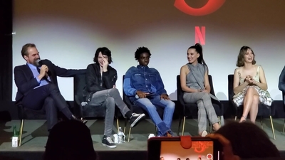 2020-01-11_-_Stranger_Things_Season_3_Q_and_A_mp41527.jpg