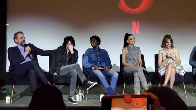2020-01-11_-_Stranger_Things_Season_3_Q_and_A_mp41531.jpg